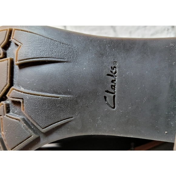 CLARKS Ankle Boots Womens 7.5M Black Leather Suede Lace-Up Contrast Trim Goth - Picture 6 of 11